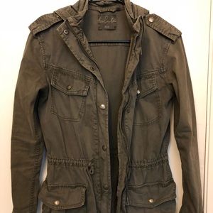 Aritzia trooper jacket